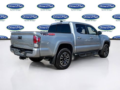 Used 2021 Toyota Tacoma TRD Sport w/ TRD Premium Sport Package AWD/4WD image 7