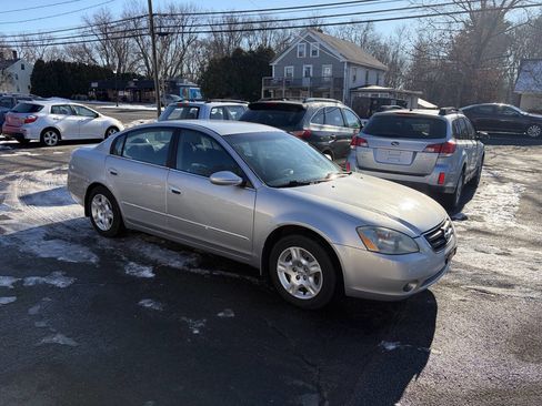 Used 2003 Nissan Altima 2.5 S image 2