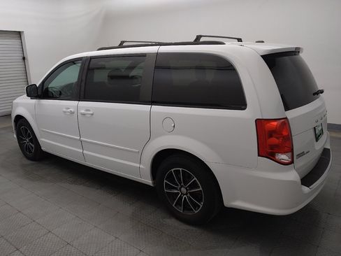 Used 2017 Dodge Grand Caravan GT FWD image 3