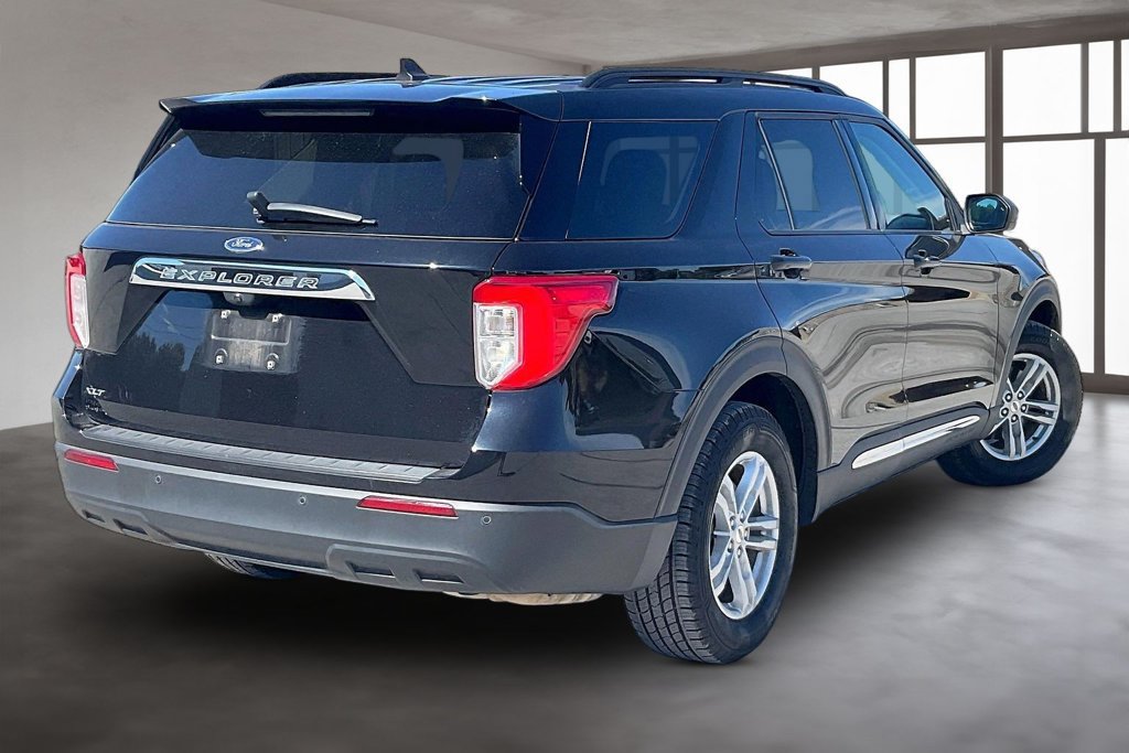 Used 2023 Ford Explorer XLT RWD image 6