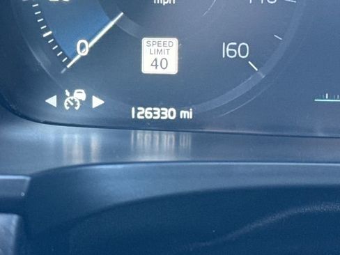 Used 2018 Volvo V90 T6 Cross Country w/ Convenience Package image 25