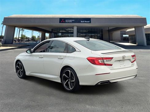 Used 2021 Honda Accord Sport image 4