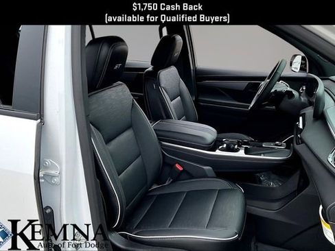 New 2026 Buick Enclave Sport Touring image 11