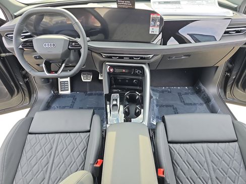 New 2026 Audi SQ5 Premium Plus image 9