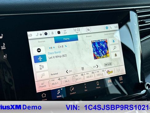 Used 2024 Jeep Wagoneer L Series II w/ Flexible Seating Group image 30