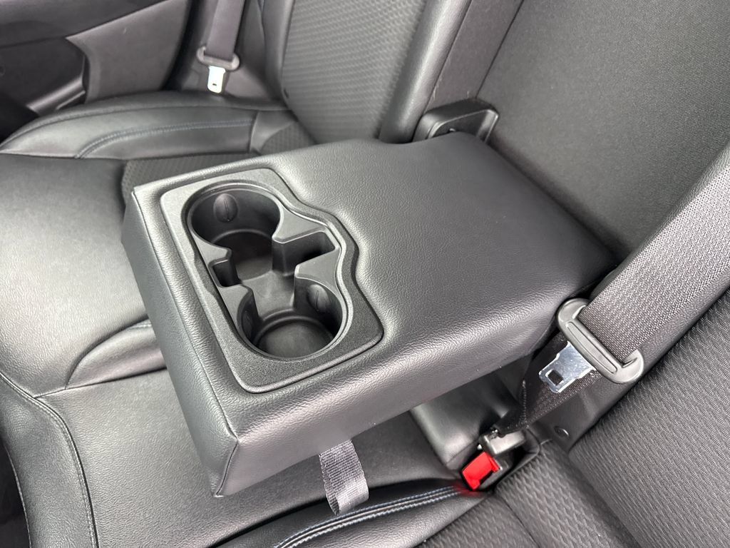 Used 2024 Jeep Compass Latitude AWD/4WD image 16