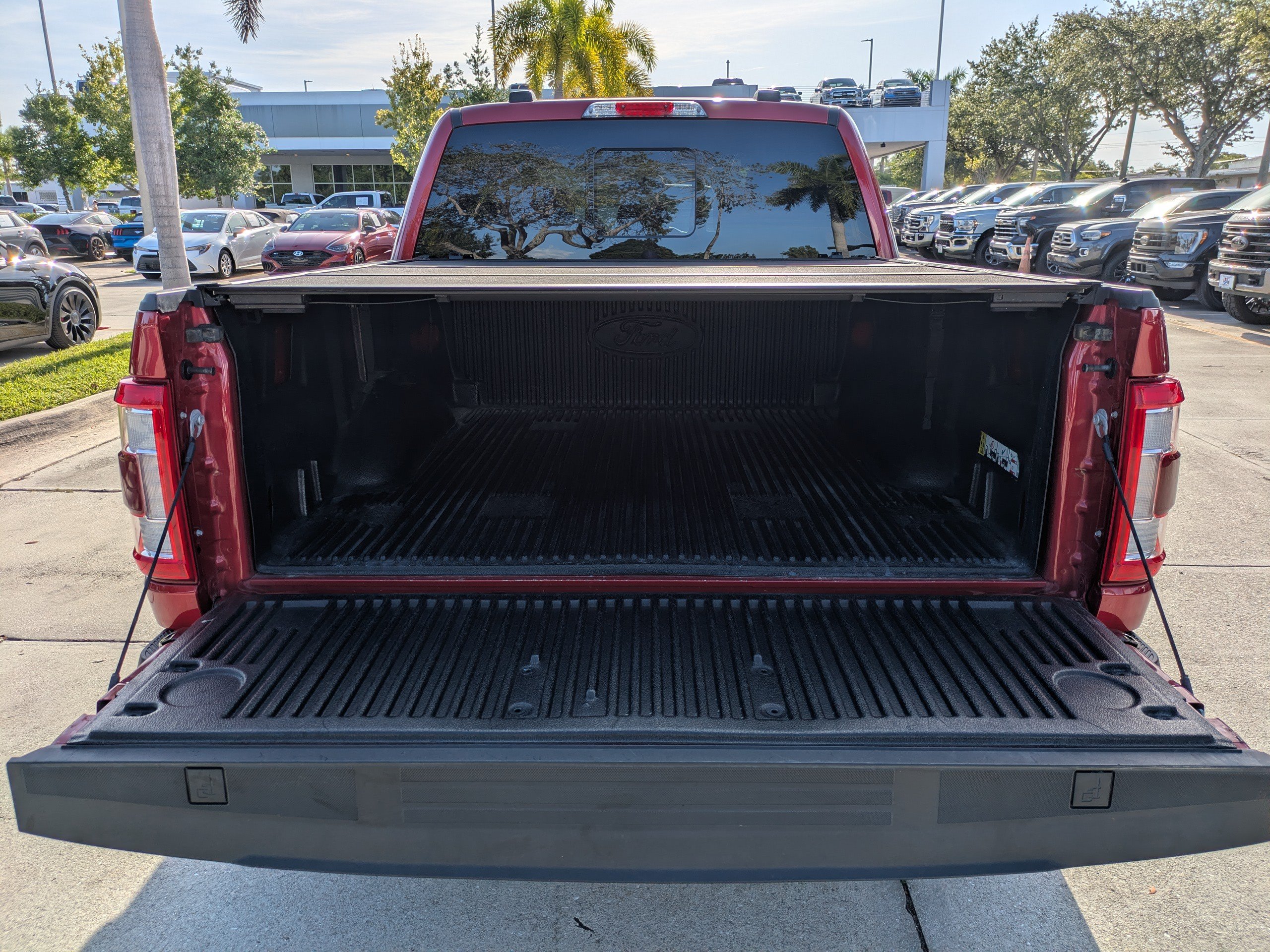 Used 2023 Ford F150 Platinum AWD/4WD image 13
