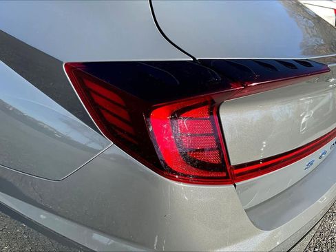 Used 2023 Hyundai Sonata SEL w/ Convenience Package FWD image 29