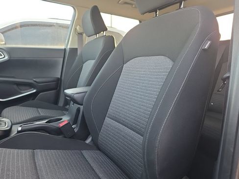 Used 2021 Kia Soul S FWD image 15