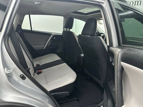Used 2016 Toyota RAV4 XLE FWD image 24