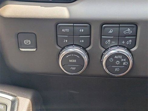 New 2025 GMC Sierra 2500 Denali w/ Denali Reserve Package image 30