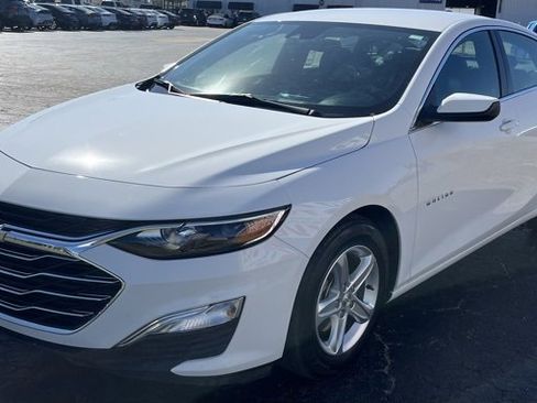 Used 2024 Chevrolet Malibu LS w/ Driver Confidence Package image 4