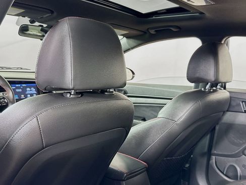 Used 2020 Hyundai Elantra Sport w/ Cargo Package (C1) image 28