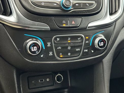 Used 2024 Chevrolet Equinox LT AWD/4WD image 19
