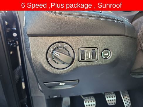 Used 2022 Dodge Challenger R/T Scat Pack RWD image 28