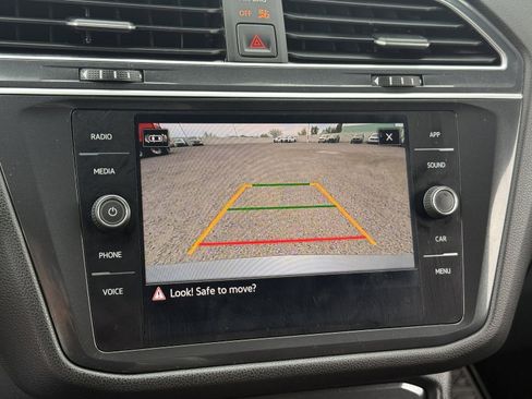 Used 2024 Volkswagen Tiguan SE R-Line image 28
