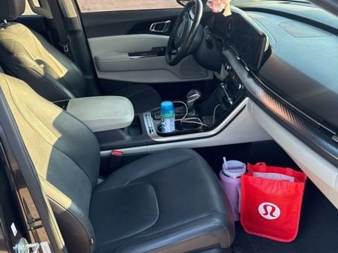 Used 2024 Kia Carnival SX Prestige image 19