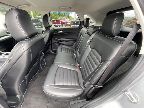 Used 2022 Ford Edge SEL image 18