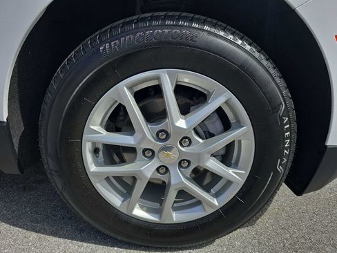 Used 2023 Chevrolet Equinox LT image 4