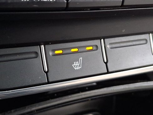 Used 2020 Kia Sorento SX image 25