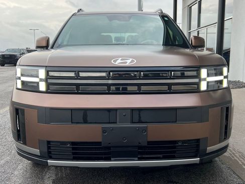 Used 2024 Hyundai Santa Fe Limited image 3