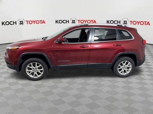 Used 2015 Jeep Cherokee Latitude w/ Comfort/Convenience Group image 4