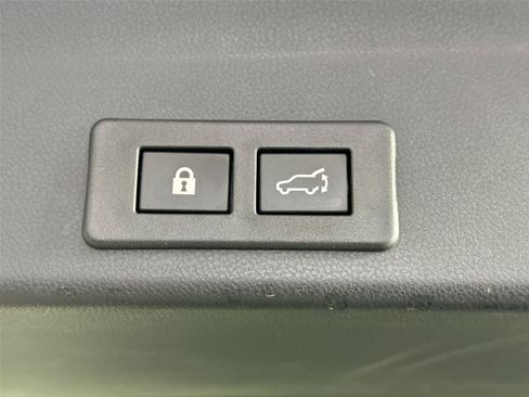 Used 2023 Subaru Ascent Touring AWD/4WD image 41