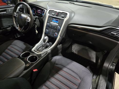 Used 2013 Ford Fusion SE image 32