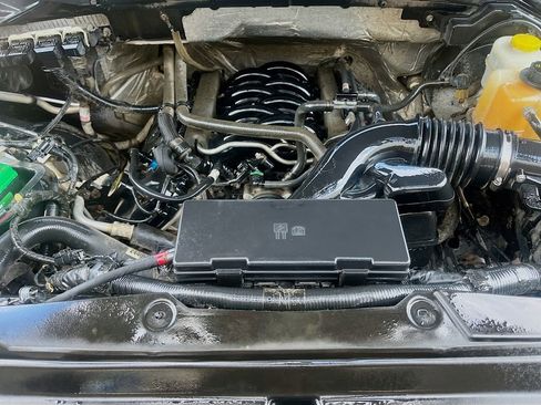 Used 2014 Ford F150 XLT w/ Equipment Group 302A Luxury image 27