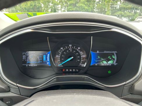 Used 2015 Ford Fusion Energi Titanium w/ Driver Assist Package FWD image 17