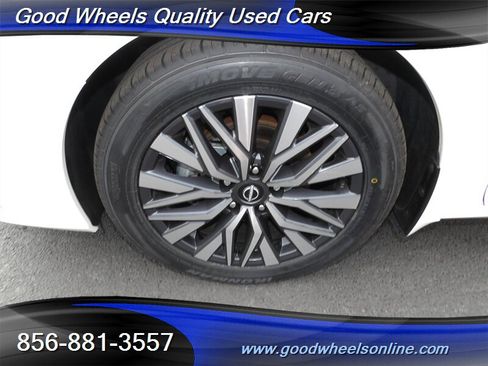 Used 2023 Nissan Altima 2.5 SV w/ SV Premium Package image 11