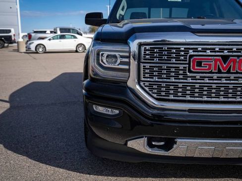 Used 2016 GMC Sierra 1500 Denali w/ Denali Ultimate Package AWD/4WD image 5