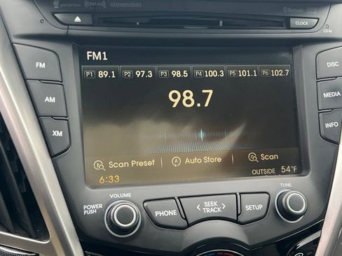 Used 2014 Hyundai Veloster Base w/ Style Package 02 image 15