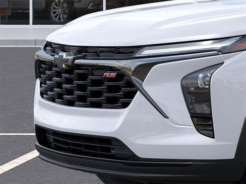 New 2025 Chevrolet Trax RS w/ Sunroof Package image 13