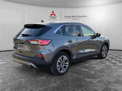 Used 2022 Ford Escape SEL image 5