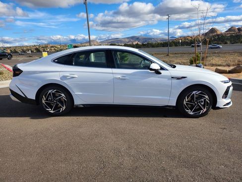 New 2026 Hyundai Sonata SEL image 3
