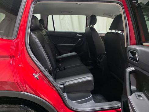 Certified 2023 Volkswagen Tiguan SE AWD/4WD image 32