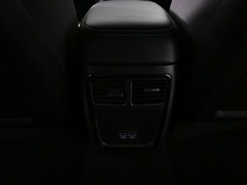 Used 2023 Dodge Charger R/T w/ Performance Handling Group RWD image 17