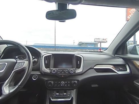 Used 2018 GMC Terrain SLE w/ Driver Convenience Package FWD image 17