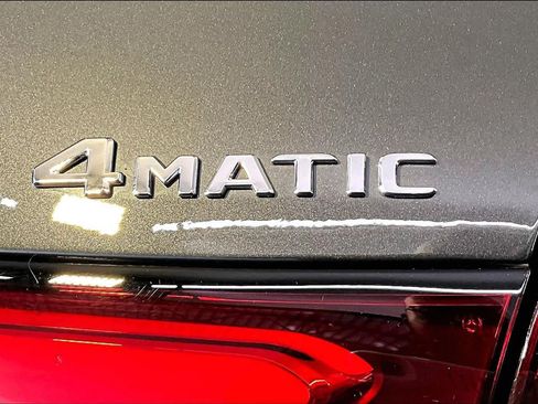 Used 2026 Mercedes-Benz GLC 300 4MATIC image 10