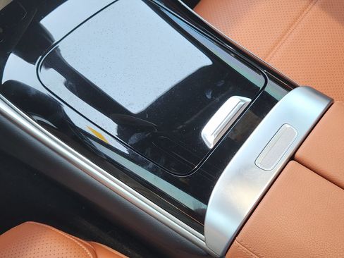 Used 2023 Mercedes-Benz GLC 300 image 23
