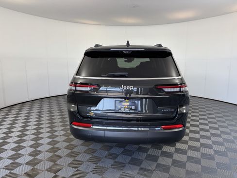 Used 2023 Jeep Grand Cherokee L Limited w/ Luxury Tech Group II AWD/4WD image 10