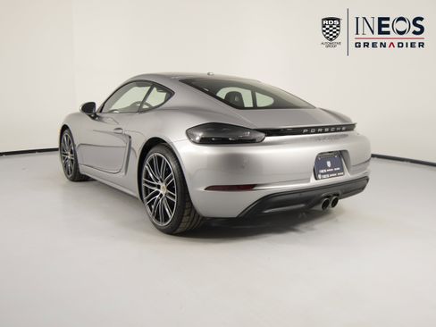 Used 2025 Porsche 718 Cayman image 7
