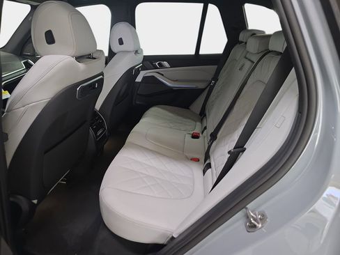 New 2026 BMW X5 xDrive50e w/ M Sport Package AWD/4WD image 9