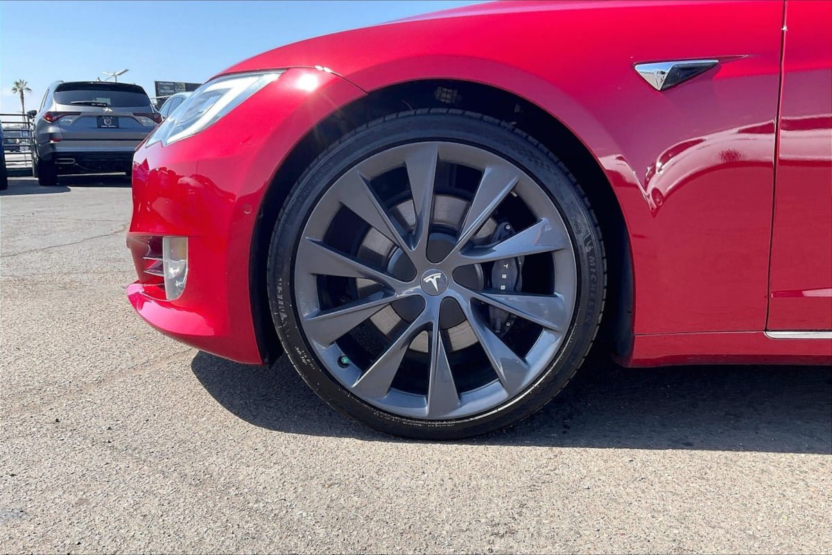 Used 2020 Tesla Model S Long Range AWD/4WD image 4