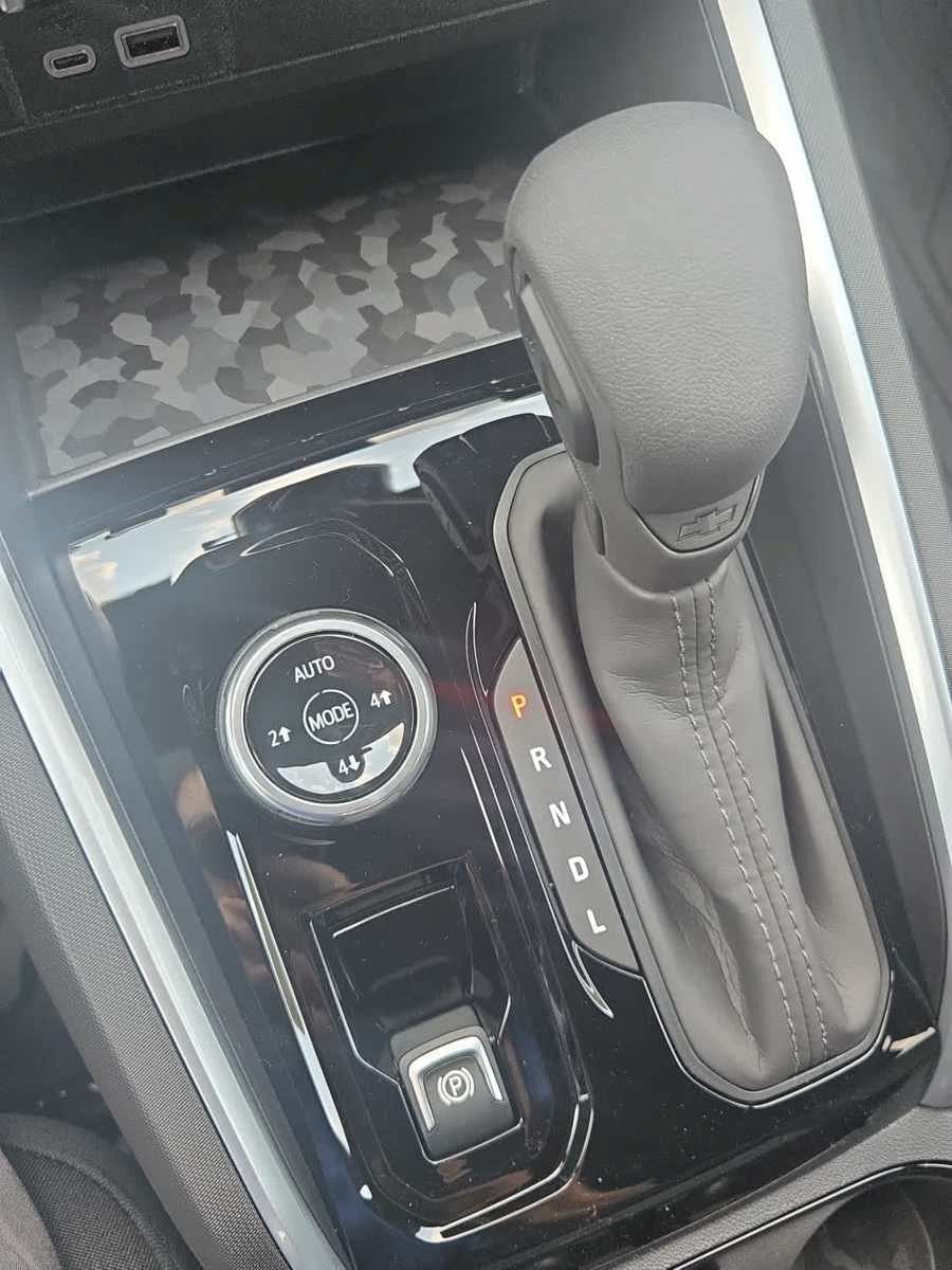 New 2026 Chevrolet Colorado Trail Boss AWD/4WD image 11