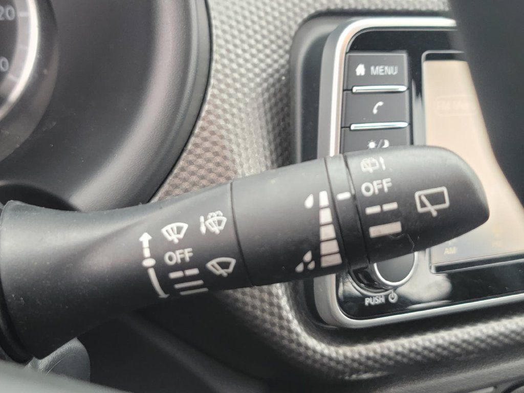 Used 2020 Nissan Kicks S FWD image 20