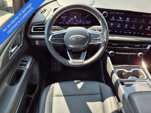 Used 2024 Chevrolet Traverse LT w/ Midnight/Sport Edition AWD/4WD image 14