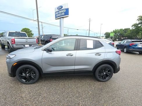 Used 2024 Buick Encore GX Sport Touring w/ Comfort Package FWD image 5