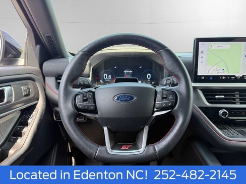 Certified 2025 Ford Explorer ST w/ Sun And Sound Package AWD/4WD image 13